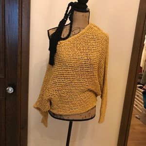 Free People cold shoulder sweater, XS